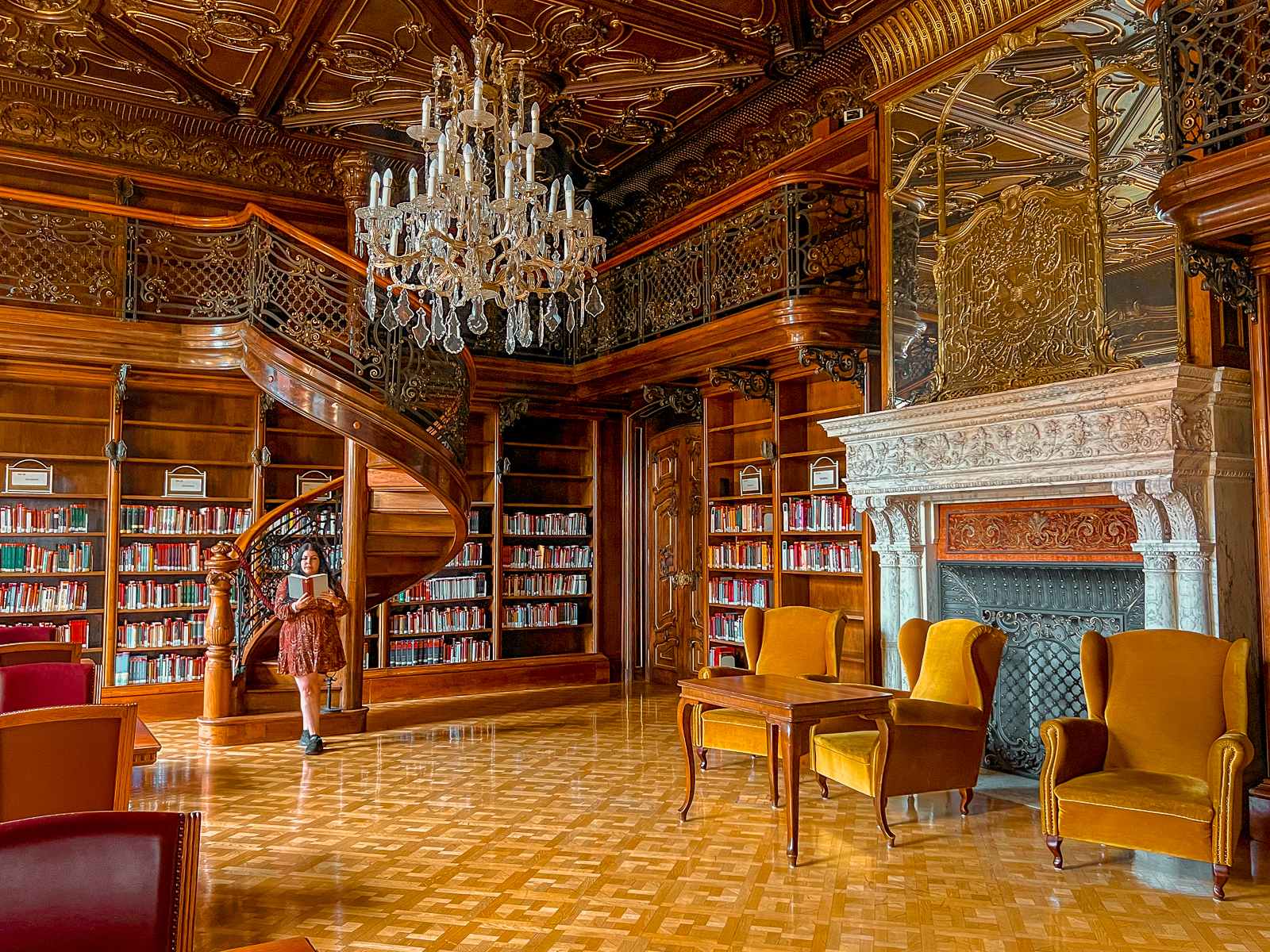 Metropolitan Ervin Szabó Library Budapest
