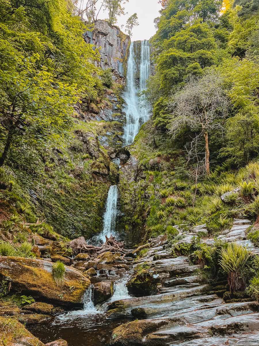 Pistyll Rhaeadr waterfall walk